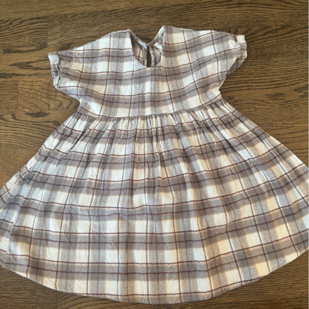 Plaid Dress with Short Sleeves